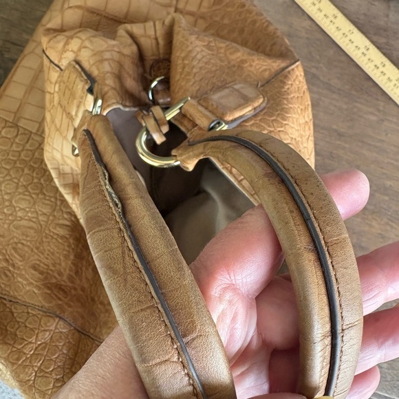 G.I.L.I. Tote Handbag Croc Embossed Tan Leather Tassel Large - Picture 7 of 16